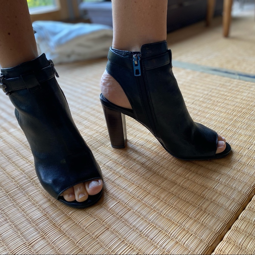 Coach peep-toe booties black size 5.5 - Picture 2 of 8